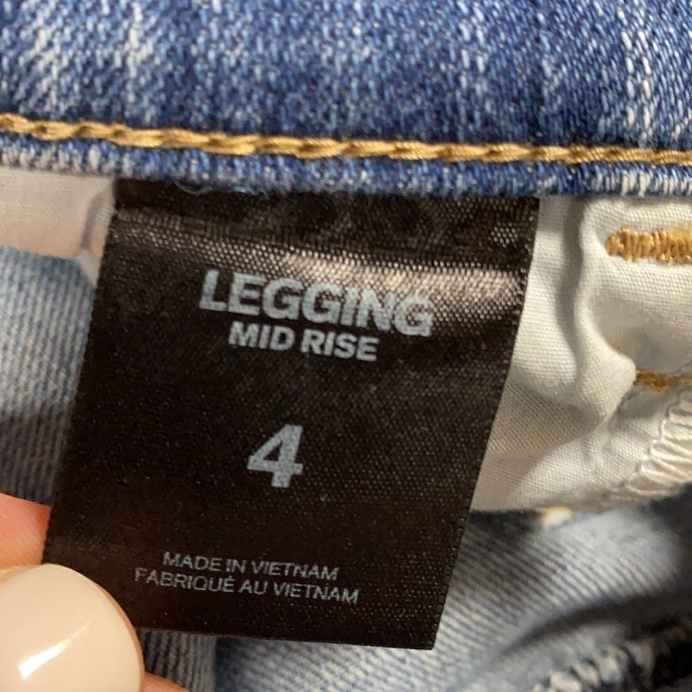 Express Mid Rise Legging Distressed Jean - Picture 5 of 6